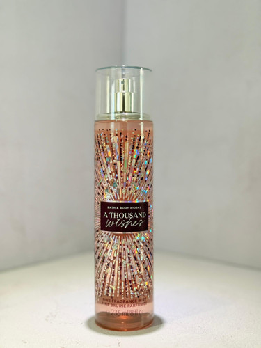 بادی میست زنانه A Thousand Wishes از برند Bath & Body Works با رایحه شیرین و دلنشین، حجم ۲۳۶ میلیلیتر