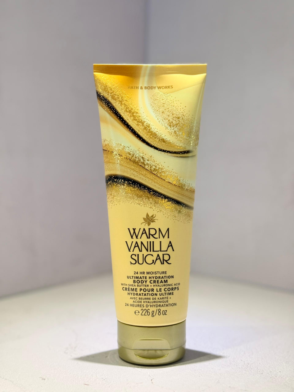 بادی کرم Warm Vanilla Sugar از Bath & Body Works با رایحه شیرین و آرامش‌بخش و بافت آبرسان  🔹 نوع رایحه: